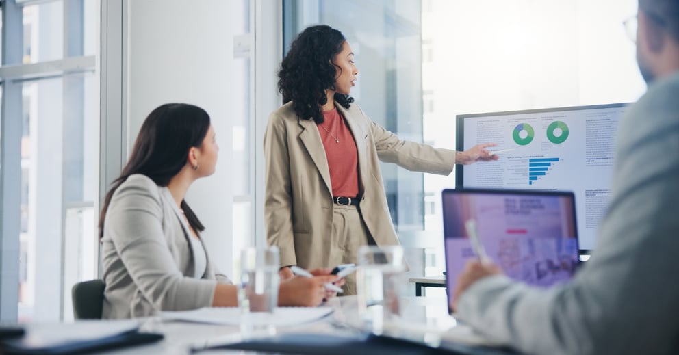 https://24172997.fs1.hubspotusercontent-na1.net/hubfs/24172997/Grupo%20UPAX/Blog/BLOG%20mayo%2026/investigacion%20de%20opinion%20publica%20en%20campa%C3%B1as%20pol%C3%ADticas.png